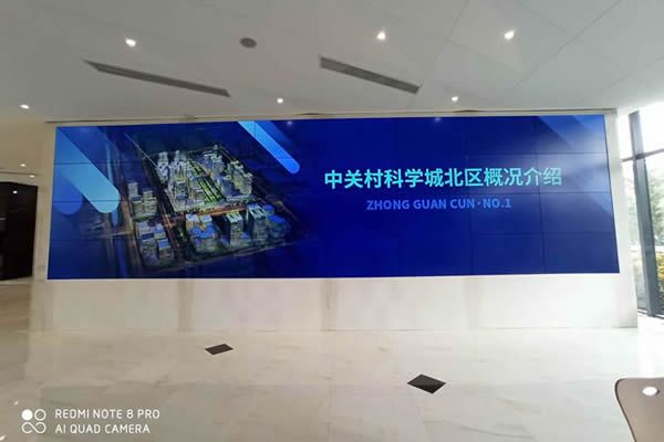 拼接屏是怎樣實現(xiàn)不變形拼接顯示的？
