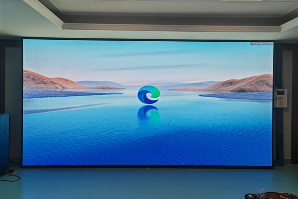 LED顯示屏出現(xiàn)黑屏、花屏、閃屏的主要原因與解決方法