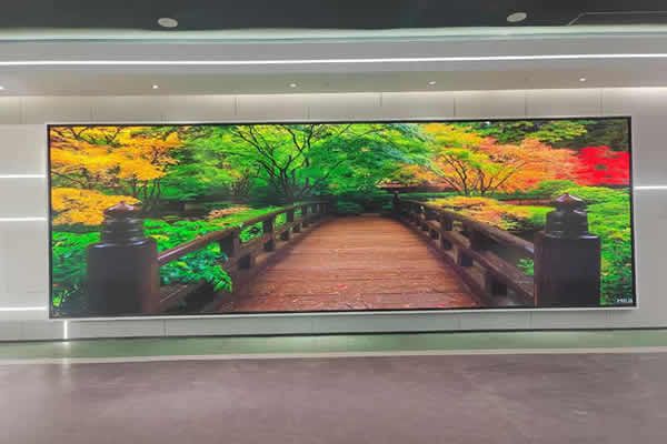 液晶顯示屏和LED顯示屏的區(qū)別有哪些，一般怎么選擇？