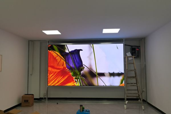 LED透明屏和LED顯示屏的區(qū)別？