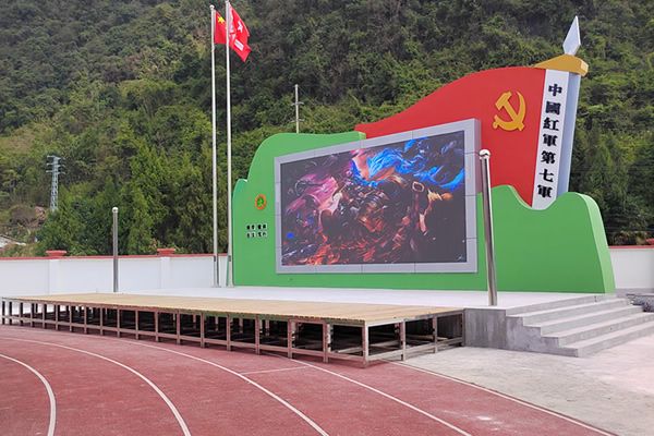 10米寬的舞臺背景墻要做多大的LED顯示屏合適？